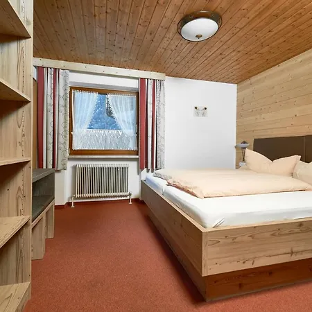 Gaestehaus Judith Pensjonat Sölden