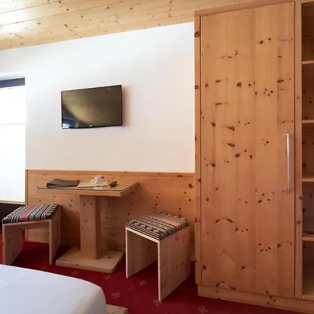 Gaestehaus Judith ゲストハウス ゼルデン