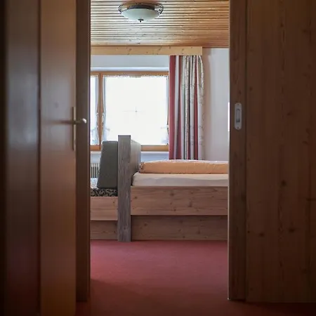 Casa de hóspedes Gaestehaus Judith Sölden