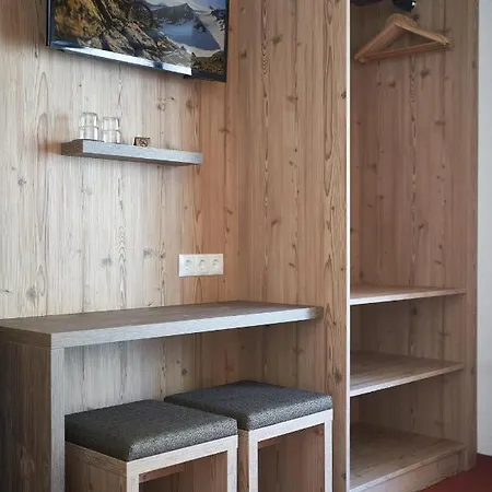 Gaestehaus Judith Зёльден